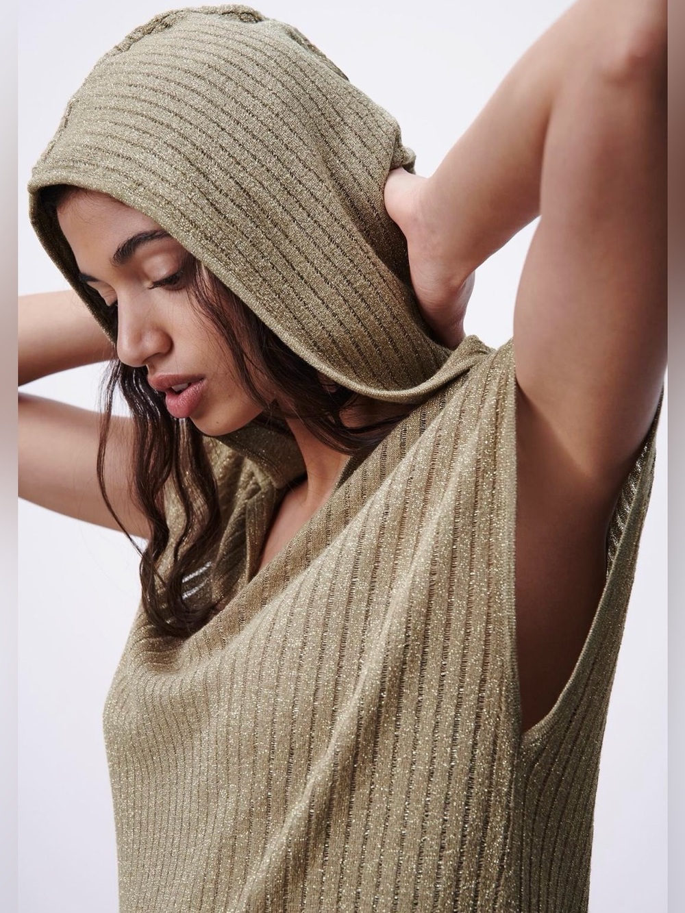 Zara Metallic Thread Knit Tunic Dress in a shimmering golden color size Medium - Picture 9 of 15